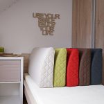 Sabeatex® Rückenlehne für Bett, Sofakissen, Rückenkissen für Lounge-oder Palettenmöbel in 5 trendigen Farben. Länge 90 cm, Höhe 45 cm Farbe: (Schwarz)